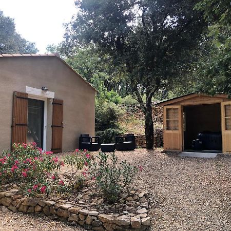Retour Aux Sources Villa Sauve Bagian luar foto