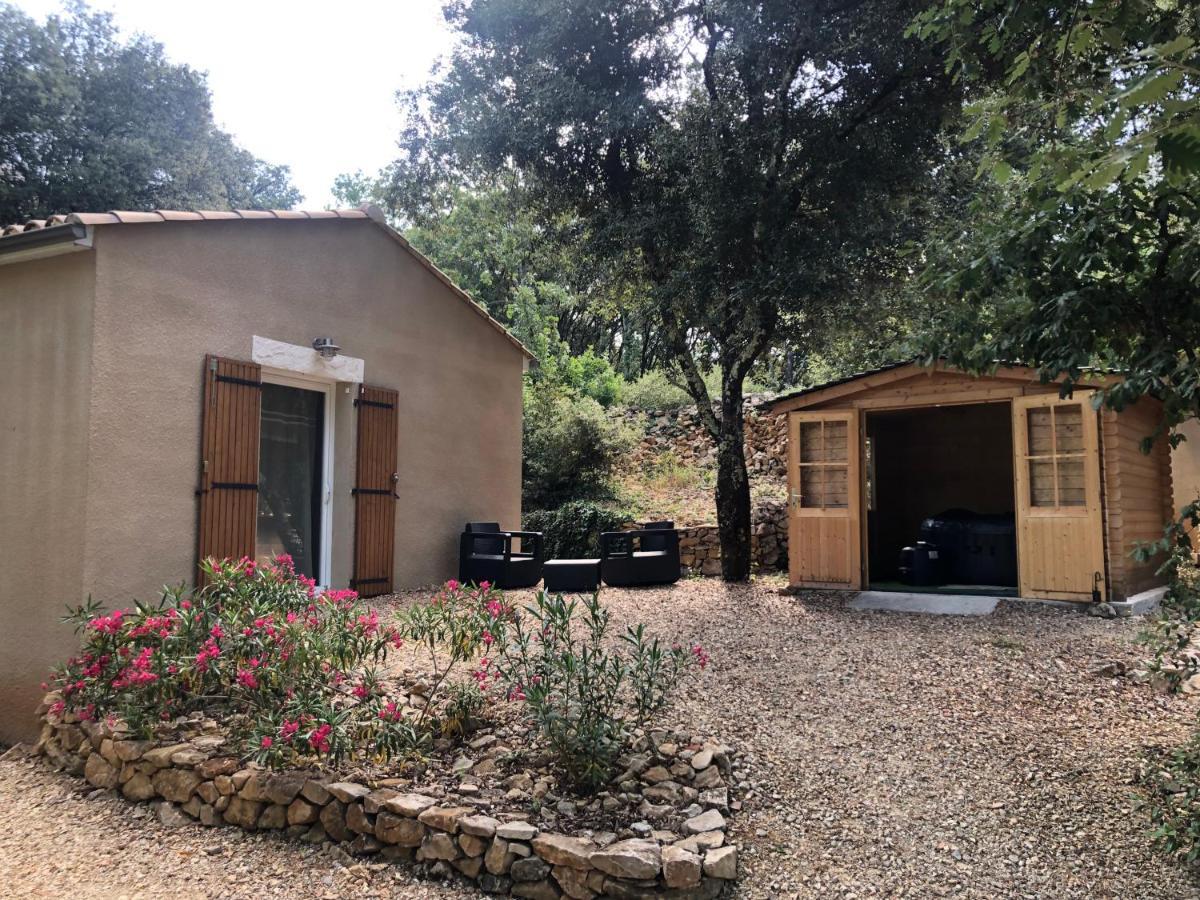 Retour Aux Sources Villa Sauve Bagian luar foto
