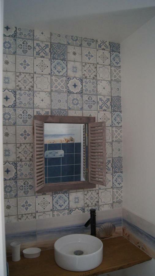 Retour Aux Sources Villa Sauve Bagian luar foto