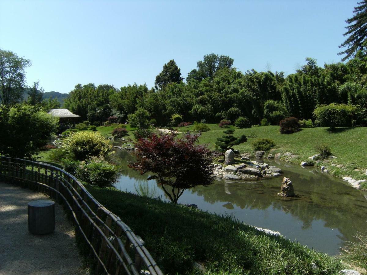 Retour Aux Sources Villa Sauve Bagian luar foto